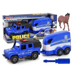 Auto policyjne z przyczepą i konikiem