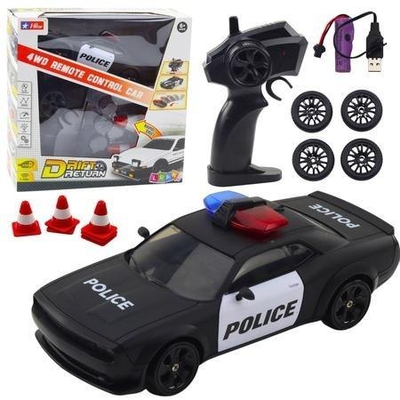 Policja RC z wymiennymi kołami