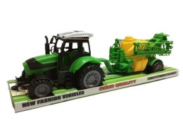 Traktor rolniczy z napędem