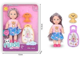 Lalka z akcesoriami
