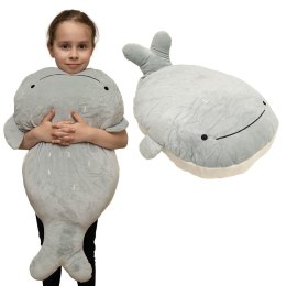 Duży pluszowy wieloryb