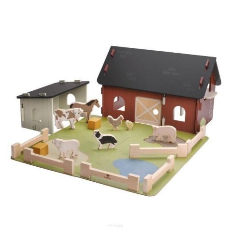Farma drewniana Zwięrzątka na wsi