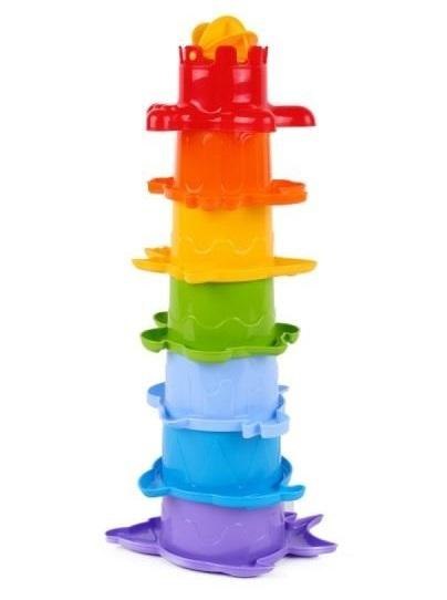 Piramida z foremkami