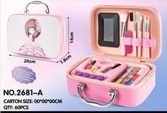 Zestaw do makijażu w walizce