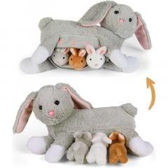 Mama króliczek z 3 małymi króliczkami