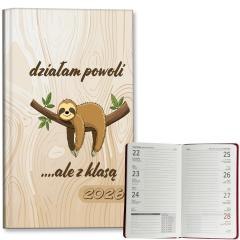 Kalendarz 2026 A6 tygodniowy Leniwiec z klasą