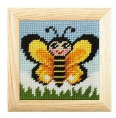 Haft z ramką. Moje pierwsze wyszywanie - Motylek