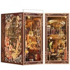 Model Art Nouveau